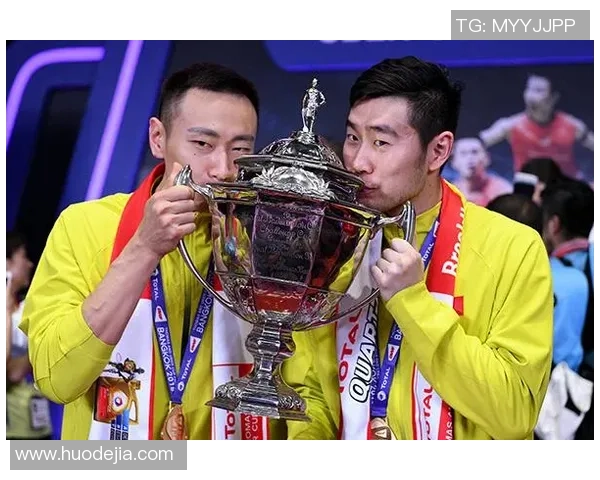 赛后分析:西安羽毛球队与南京羽毛球队的默契配合与战术探讨 赛后分析:西安羽毛球队与南京羽毛球队的默契配合与战术探讨