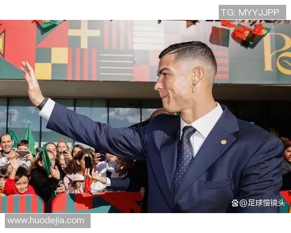 足球明星耳钉背后的故事与时尚潮流的完美结合 足球明星耳钉背后的故事与时尚潮流的完美结合